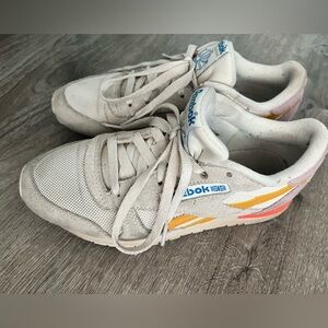 Reebok Classic Leather Sneaker Athletic Shoes Women’s Size 6.5